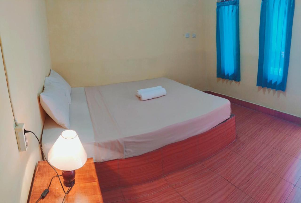 Kuta Garden Homestay Extérieur photo